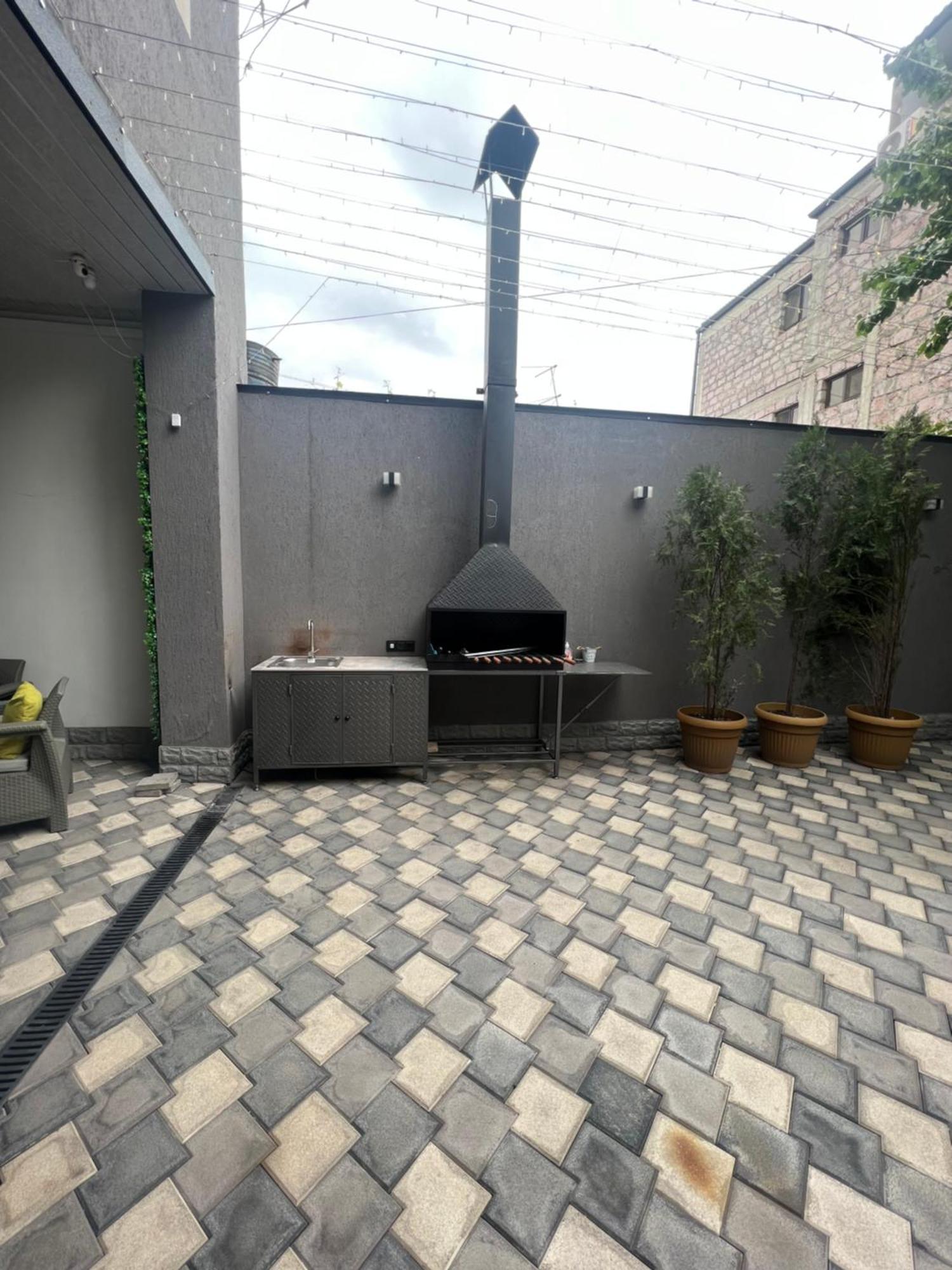 Cosy Apartment With Good Location Self Check In 예레반 외부 사진