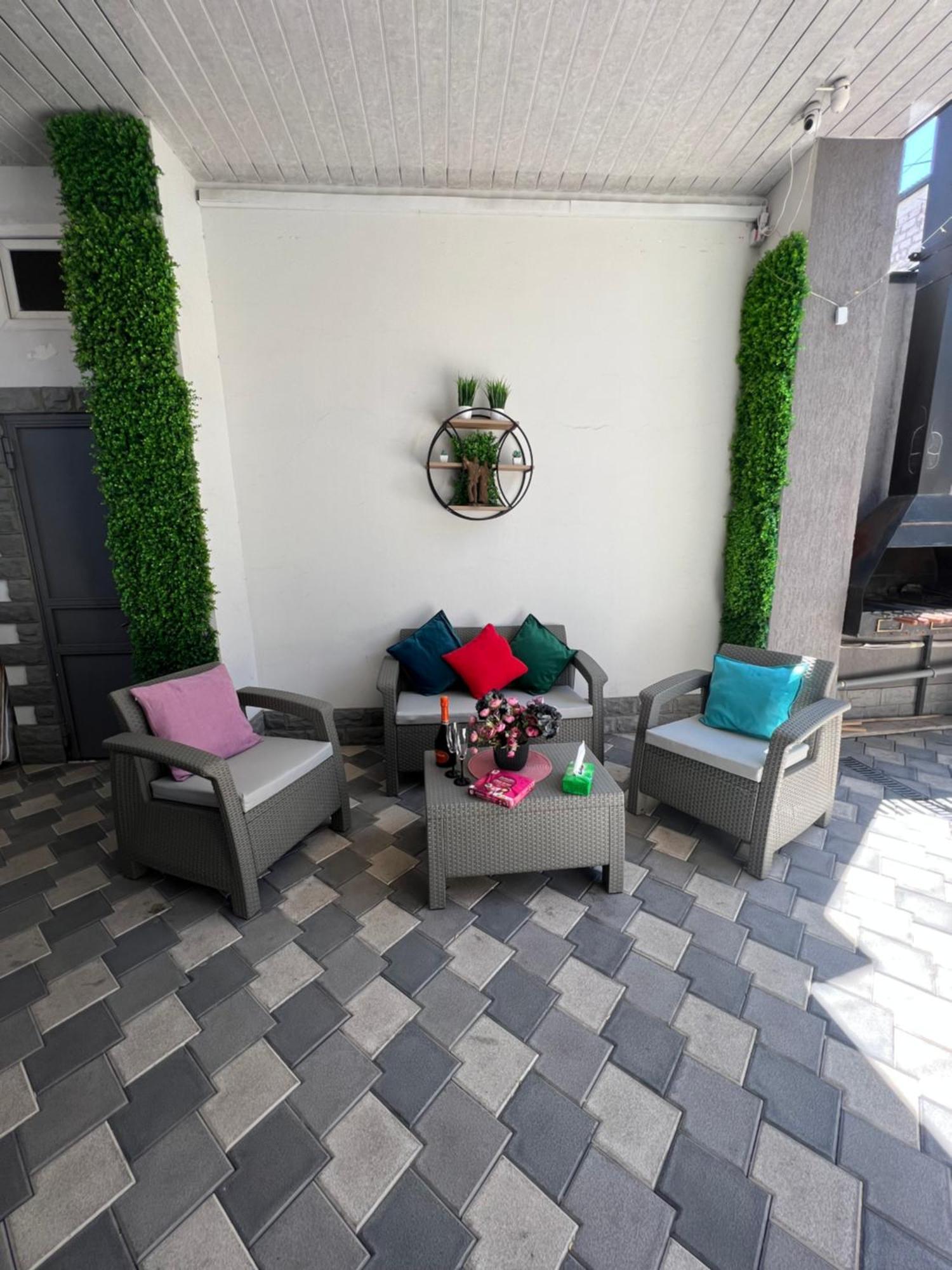 Cosy Apartment With Good Location Self Check In 예레반 외부 사진
